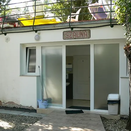 Neptun Apartman * Balatonföldvár