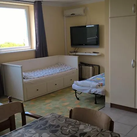 Neptun Apartman Appartamento *
