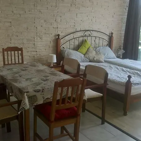 Daire Neptun Apartman *